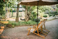 Nabu Homestay Hotels near Xishuangbanna Dai Park - Pavilion