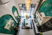 White Lotus - Boutique Hotel