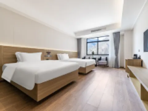 Chawalong Shengxiang Hotel Hotels in Zayu