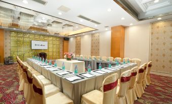 Hualu Hotel (Guangzhou JiangnanWest Yangang Subway Station Branch)
