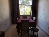 Shangcheng Holiday Hotel