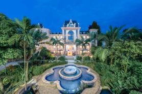 Fairyland Hotel (Xishuangbanna Gasa International Airport Railway Station)