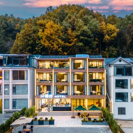 Lao Junshan H · Terrace Hotel (Zhongling Cableway Branch)