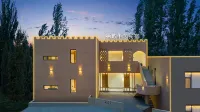 Dunhuang Qiyu Banshe Homestay