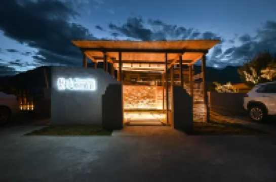 Alpenglow Resort Manor, Danba