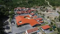 Mengjian Yanyu wellness Retreat