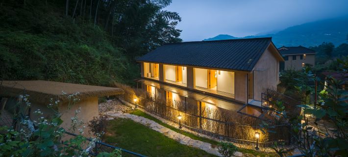 Courtyard of the Whispering Wind Hotels in Yunhe