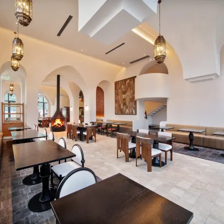 ARULA ·Y Resort Hotel (Sayram Lake Branch)