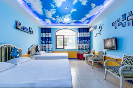 Sanya Golden Elephant Hotel (Dadonghai Summer Department Store) Hotels in 