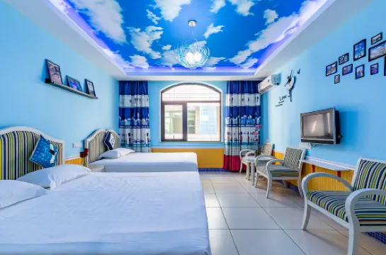 Sanya Golden Elephant Hotel (Dadonghai Summer Department Store)