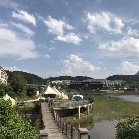 Tuta Yunxuan Hotel (Qiandongnan Danzhai Wanda Town)