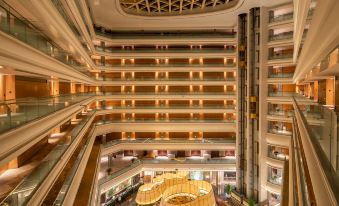 Serene Horizon Hotel