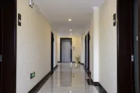 Haoting Hotel (Tianmen Road, Huazhou District, Weinan)