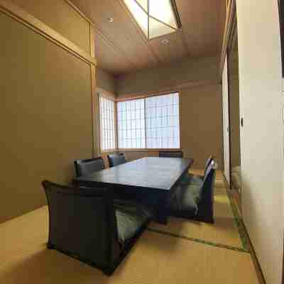 ホテルスプリングス幕張 Rooms