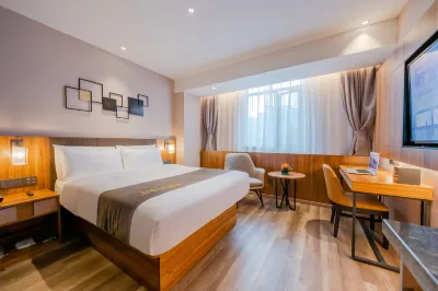 Homeinn Plus Hotel (Shanghai Lujiazui Software Park Dongfang Road) Hotel dekat Shanghai Science & Technology Museum