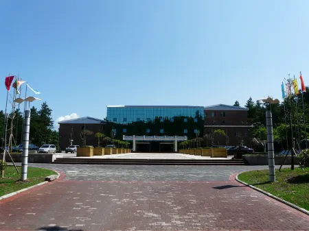 Chongqing Jiuguoqing Homestay Отели рядом с достопримечательностью «Banliao Lake»