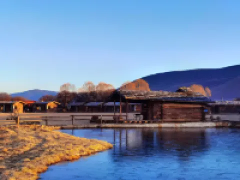 Shangri-La Skyland Tent Manor Hotels in Shangri-La