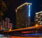 Orange Hotel (Shenzhen Dongmen Lakebei Subway Station Store)