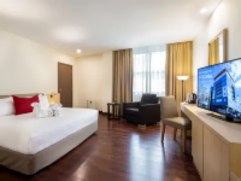 Rocana Hotel Hotels near Darul Makmur Stadium