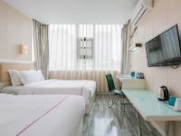 红景地酒店(成都荷花池店) - 高级双床房