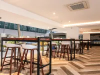 دايز هوتل آند سويتس فريزر بيزنس بارك كاي إل Hotels near بودو