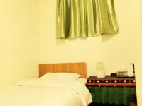 Gesang Huaxiang Xiangfen Hotel(the Potala Palace Baguo Street Store) Hotels in Lhasa