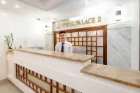 White Palace 2 Hotel a Đông Hưng District