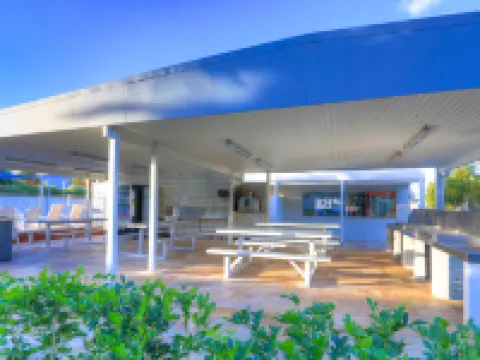 Alex Beach Cabins and Tourist Park Hotéis em Mooloolaba