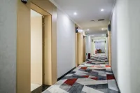 Pebble Hotel (Qingxu Xugou)