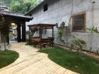 Longji terrace walk Yunju intelligent panoramic Hotel(Qianceng Tianti Observatory Store)