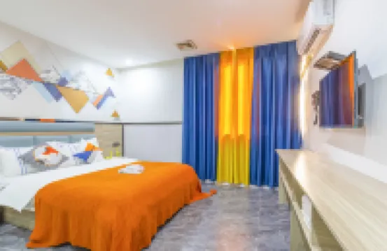 Jiangmen Jiacheng Hotel (Xinhui Gangzhou Middle Avenue) Hotels near Xinghui Pedestrian Street