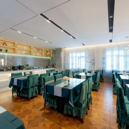 Super 8 Select Hotel (Enshi Railway Station Airport Shop )