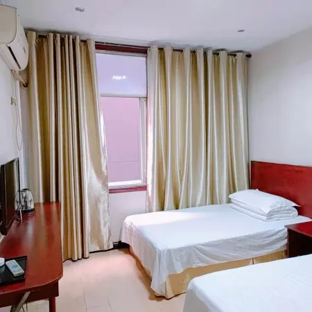 Hunchun Guobing Hotel