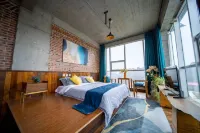 Ruogu Shanju Hotels in Jiuru Mountain/Southern Mountains