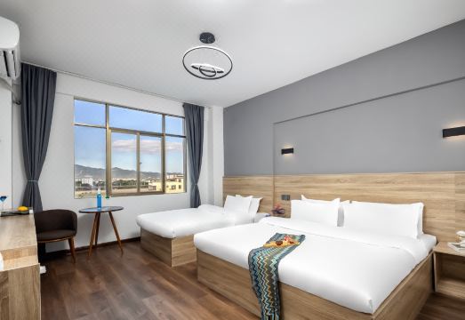 1. 러이 호텔 (싼..