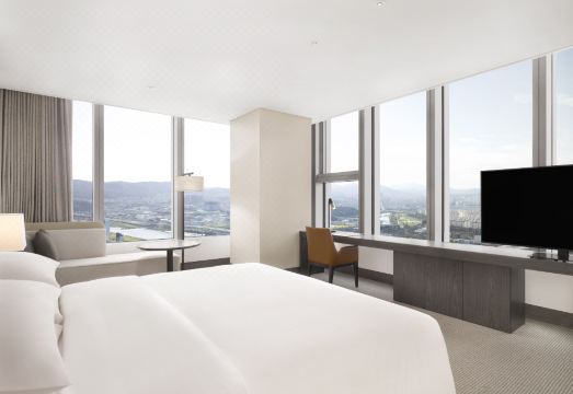 호텔 오노마 대전의 쾌적한 객실 내부