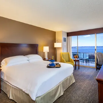 Wyndham San Diego Bayside Отели рядом с достопримечательностью «Музей-авианосец «Мидуэй»»