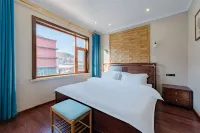 Floral Hotel· Dunhua Jisen Travel and Health Park Hotel (Dashitou Station Branch) Hotels in Dunhua