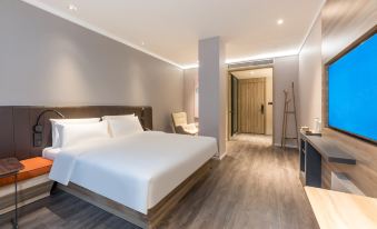 HanTing Hotel (Xinghua Anfeng Huifeng Shenghuo Square)