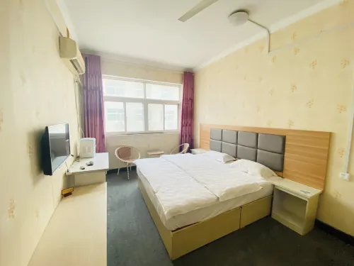 Dihao Hotel (Zhengzhou Economic and Trade College store)