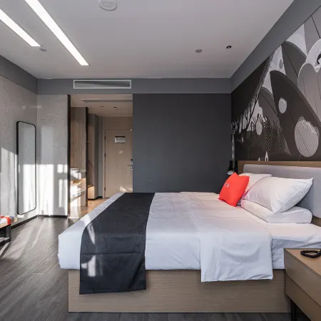 Shankee Collection Hotel (Longyou Hongmu Xiaozhen)