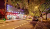 Yuyao Jiuxing Holiday Hotel