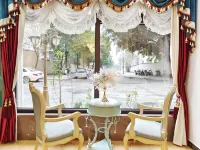 Ruisli Holiday Hotel (Hechi Vocational Education Center Branch)