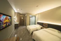 蝸牛電競商務酒店（嘉興平湖東湖景區銀泰店）