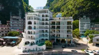 Yangshuo Minos Hotel (Shili Gallery Branch)