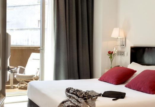 인할라 호텔 가든 수영장