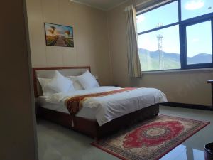 Lushan Yishan Juzhu B&B (Shaolin Scenic Area Branch)