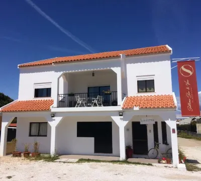 Sublime Sun & Van - by Meco Stays Hoteles cerca de Lagoa de Albufeira Beach