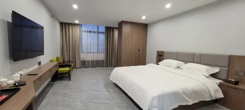 Yihe Hotel (Dali Dongfu Square)