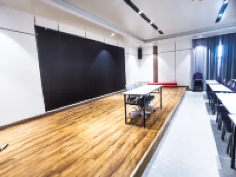 Yuexiang Light Residence Hotel (Jingkai Wanda Plaza High-speed Railway Station Branch)